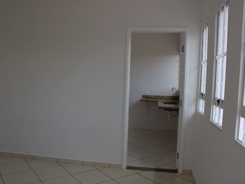 CASA RESIDENCIAL ALTO COLINA