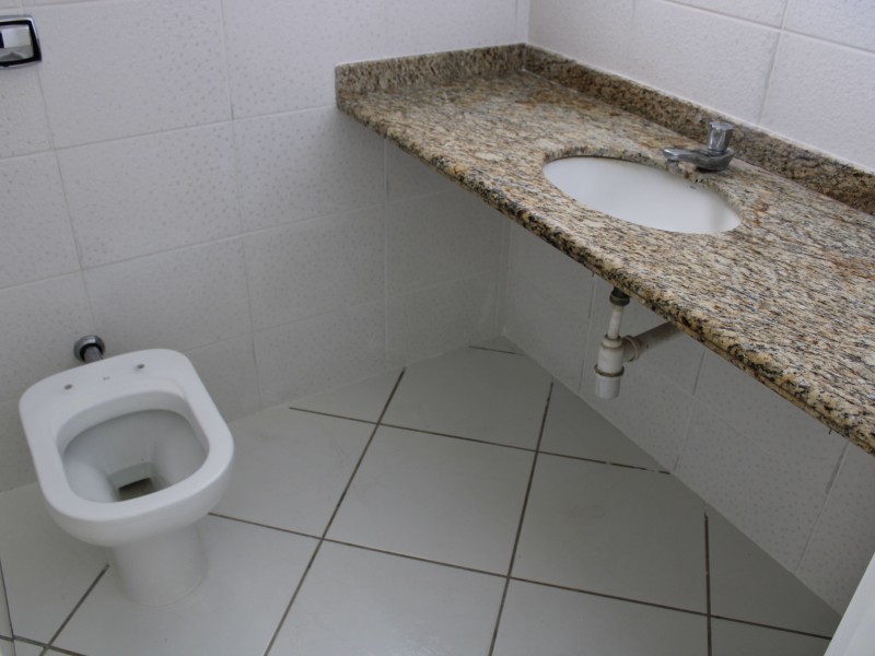 CASA RESIDENCIAL ALTO COLINA
